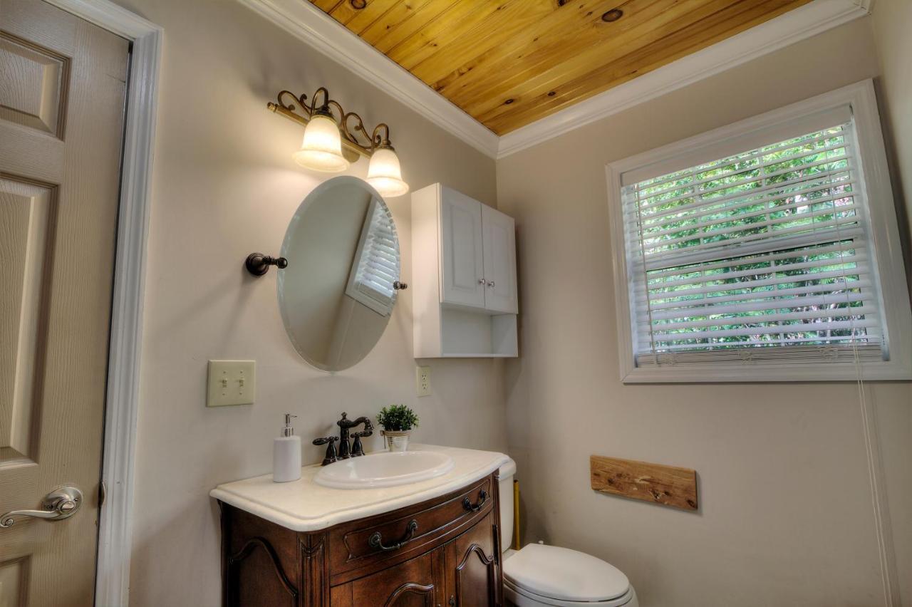 5Bedrooms*4King Beds*Outstanding Location*Hottub* Sevierville Exterior photo