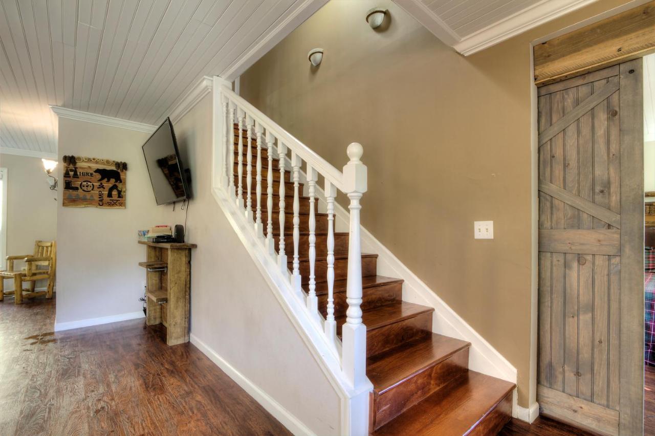 5Bedrooms*4King Beds*Outstanding Location*Hottub* Sevierville Exterior photo